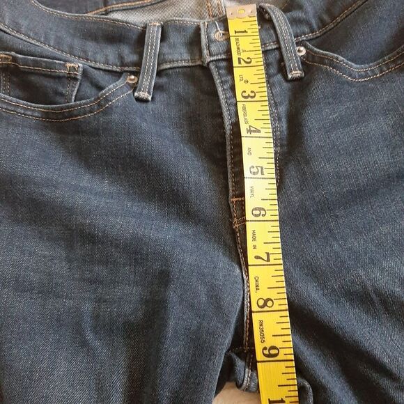 LEVI's Skinny Jean Denim Stretchable size 26 - Picture 4 of 9